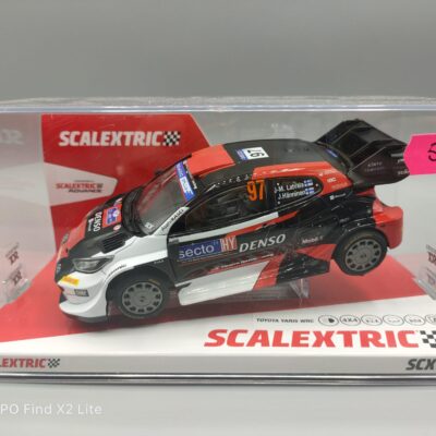 TOYOTA YARIS SCALEXTRIC