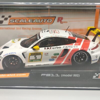 PORSCHE 911   992
