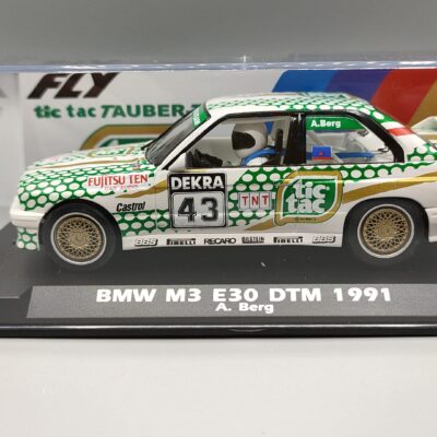 BMW M3 E30 FLY