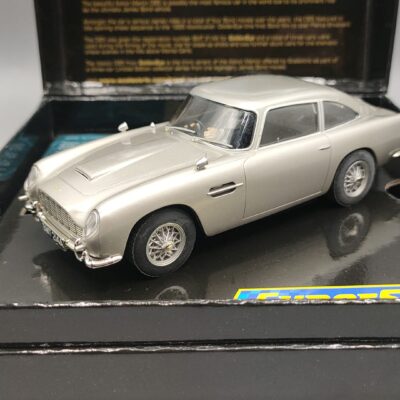 ASTON MARTIN DB5 SUPERSLOT